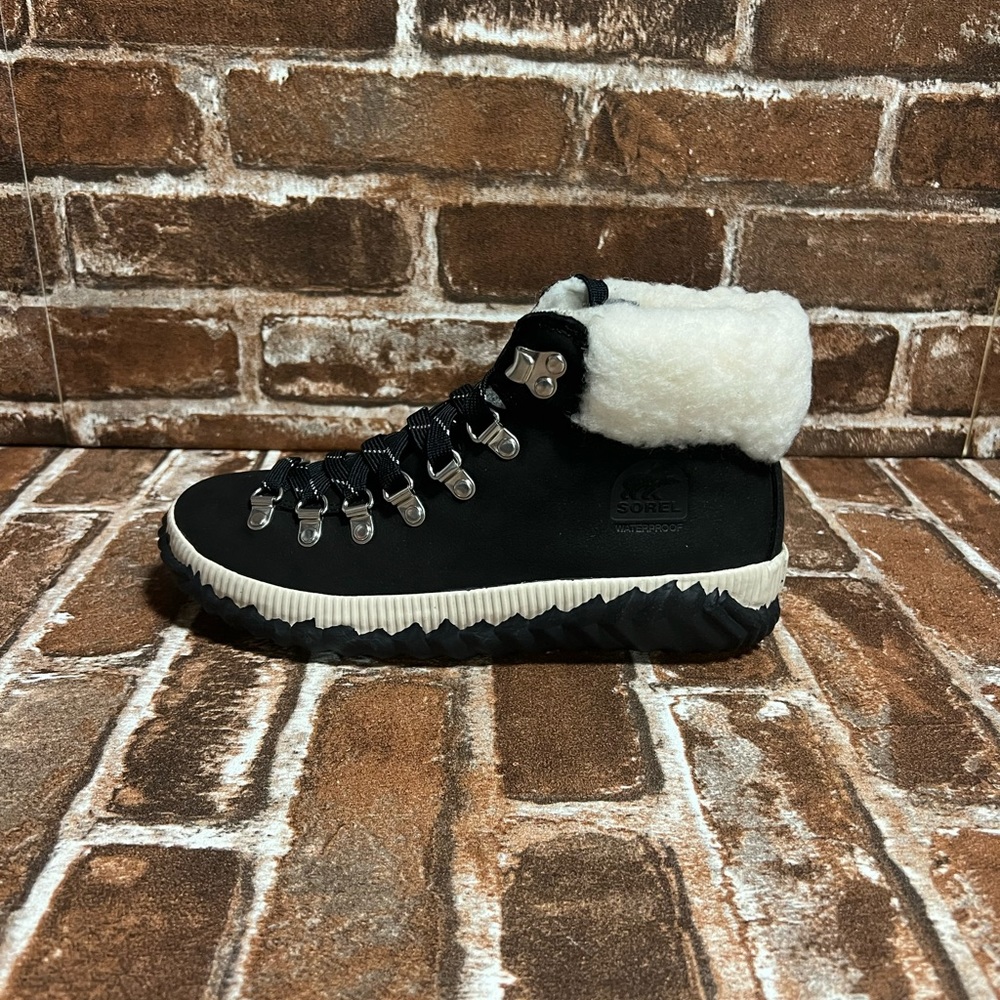 NEW Sorel Boots